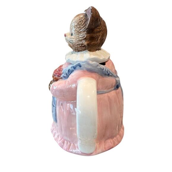 Vintage Decorative Ceramic Cat Teapot Mother Cat With Apron Basket Apples Kitsch - Picture 4 of 10